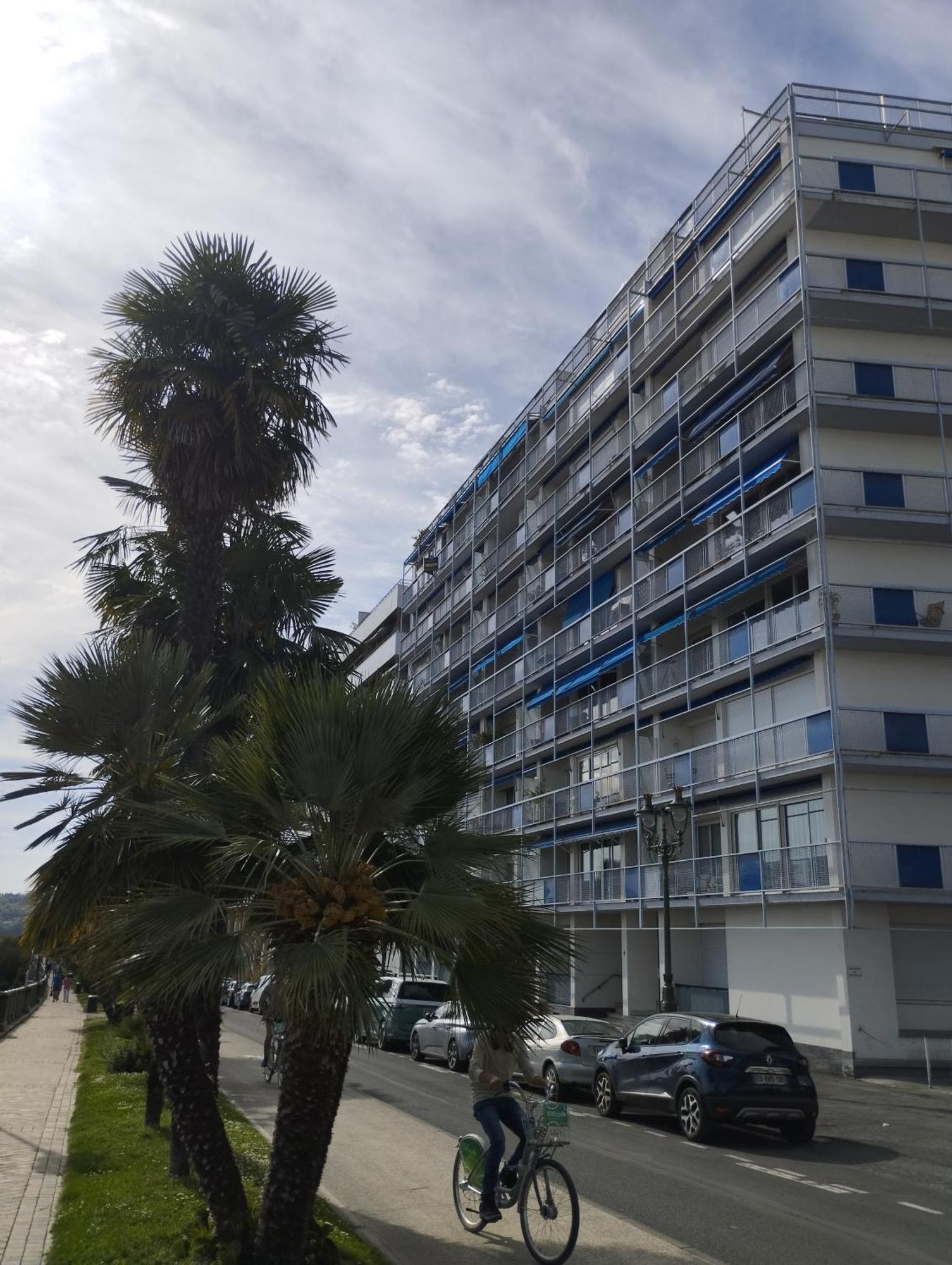 Chambrette Boulevard Des Pyrenees Hypercentre 10M Carre Wc Sur Le Palier, Porte40 Pau Kültér fotó